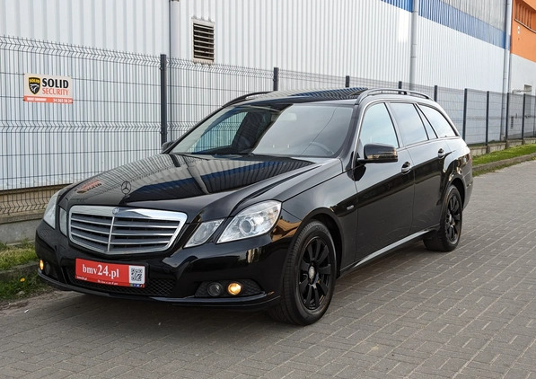 Mercedes-Benz Klasa E cena 29900 przebieg: 250000, rok produkcji 2010 z Zawiercie małe 137